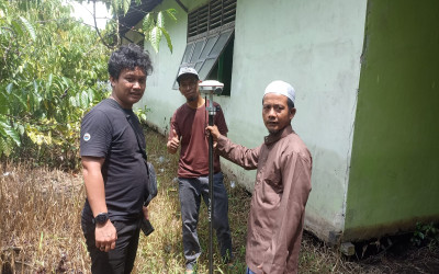 Pengukuran tanah sekolah